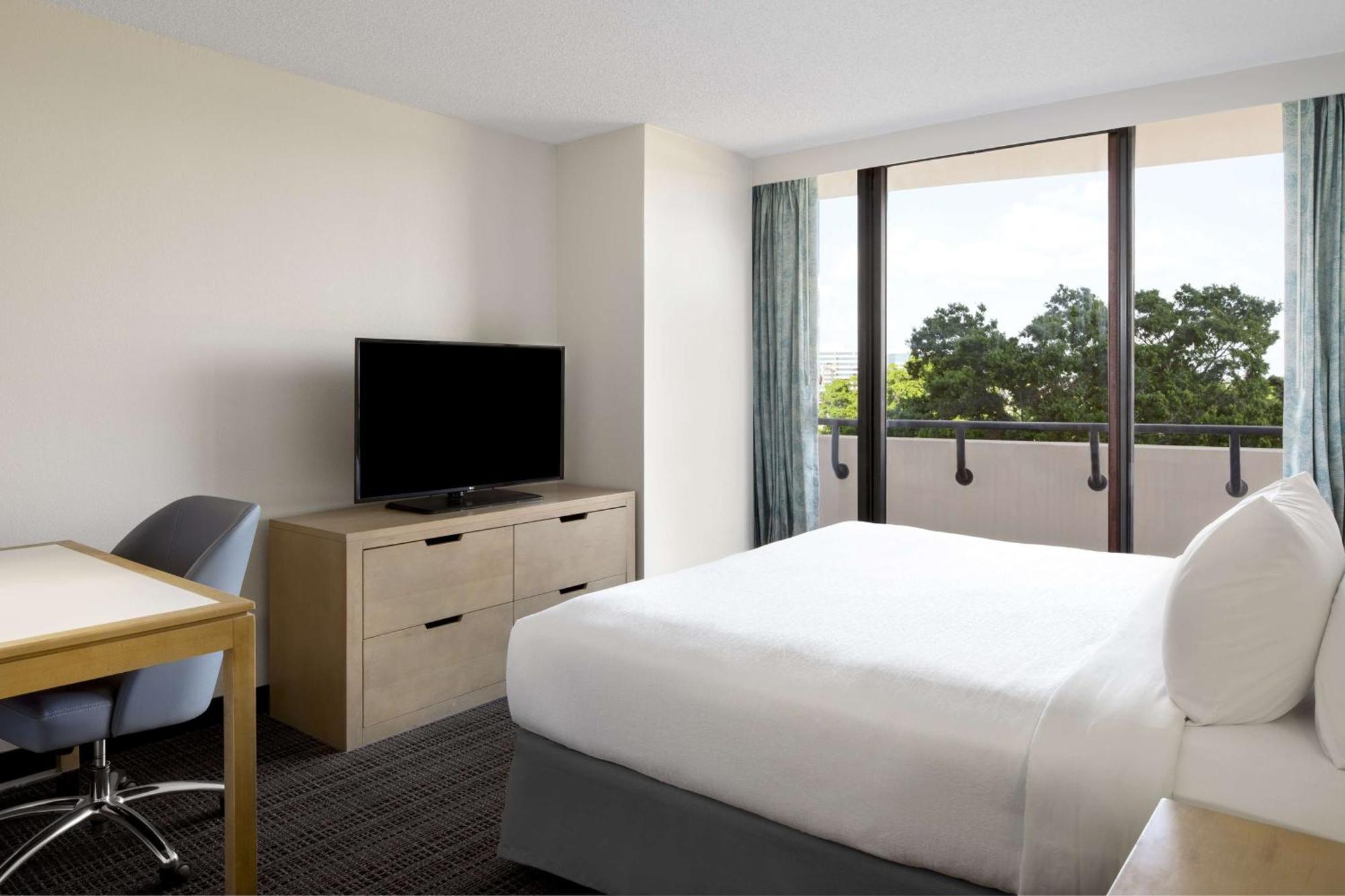 Embassy Suites By Hilton Tampa Airport Westshore Zewnętrze zdjęcie