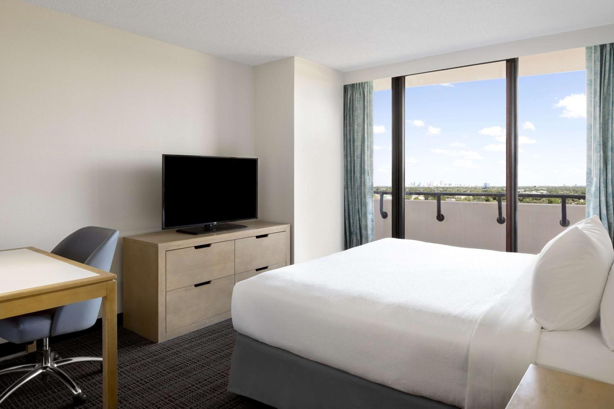 Embassy Suites By Hilton Tampa Airport Westshore Zewnętrze zdjęcie